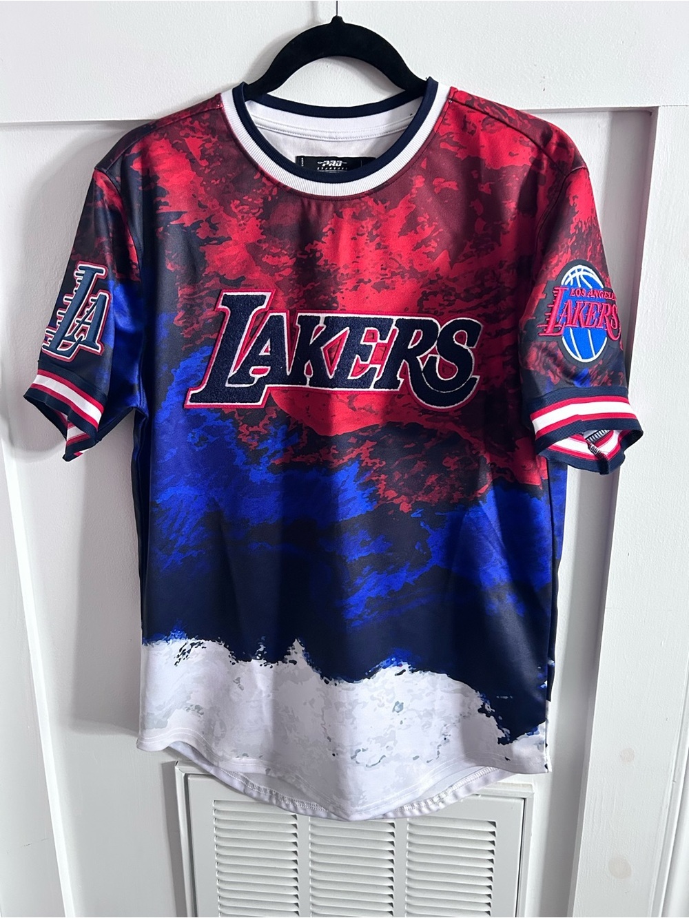 Los Angeles Lakers Pro Standard Red/Blue Americana Dip Dye T shirt Jersey Medium